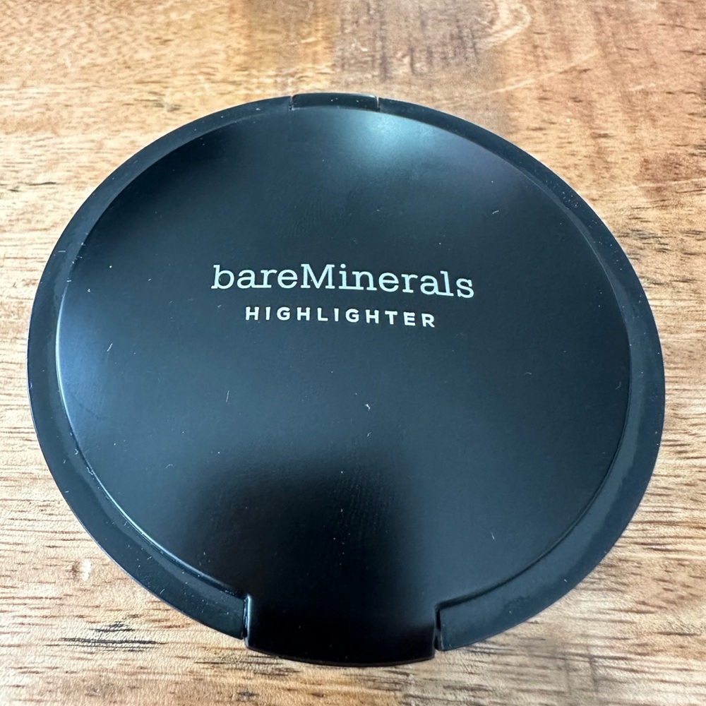 Bare Minerals Endless Glow Highlighter - Picture 3 of 4